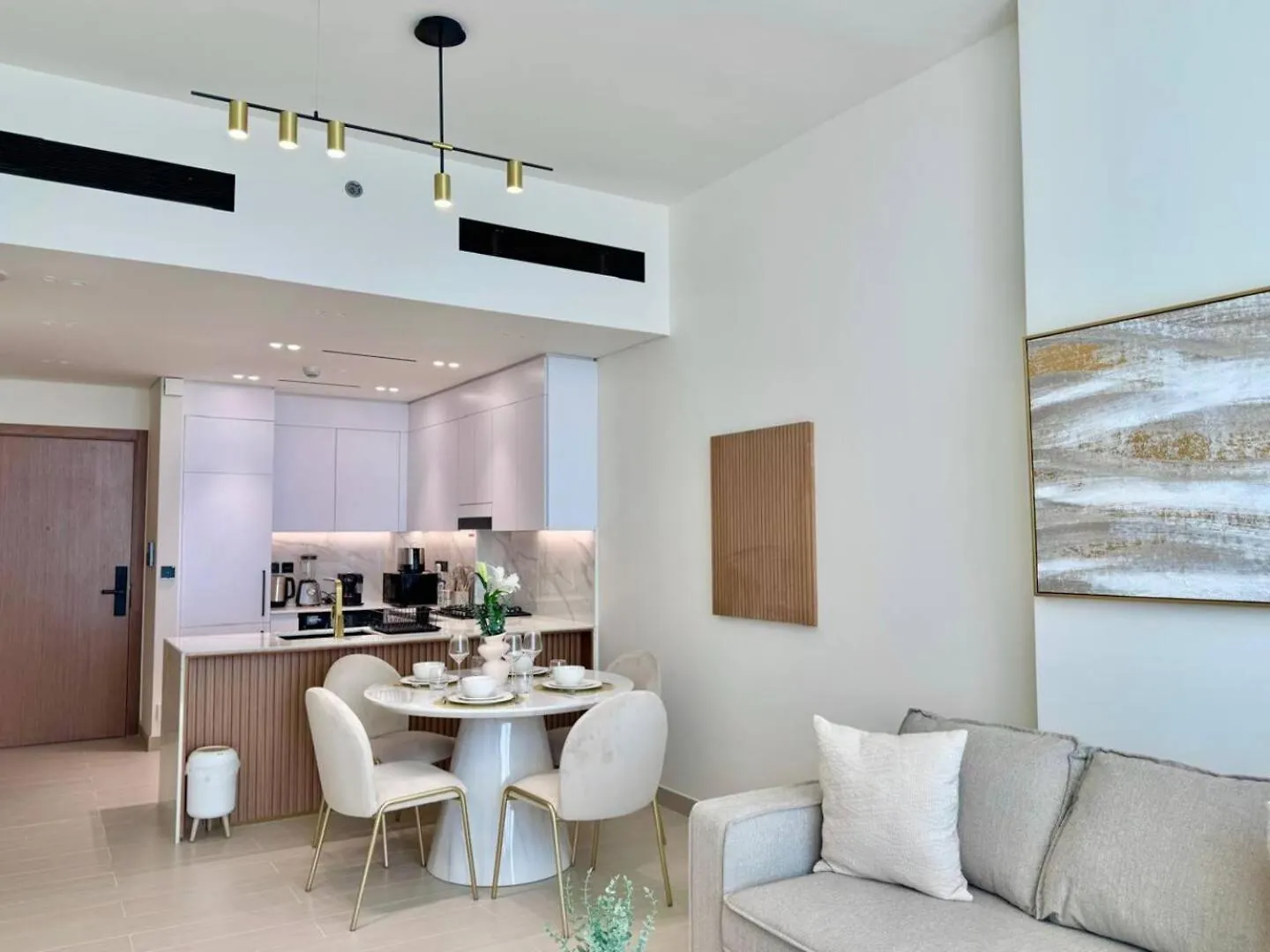 Elegant 1-Bedroom Apartment In Jvc Dubai
