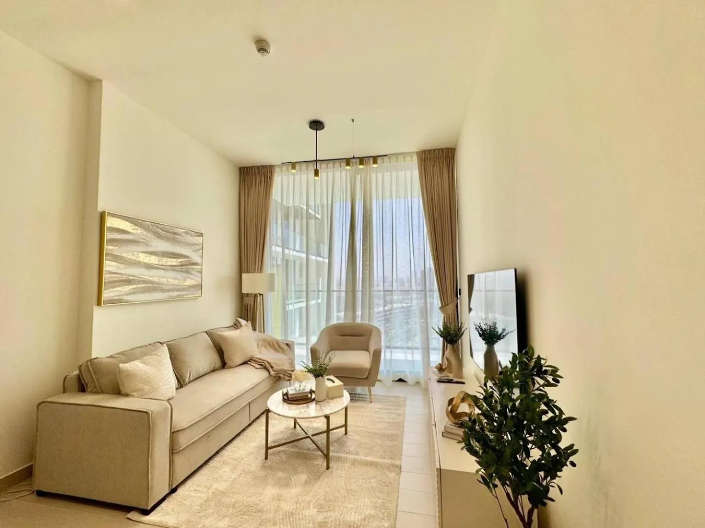 Elegant 1-Bedroom Apartment In Jvc Dubai 0*,