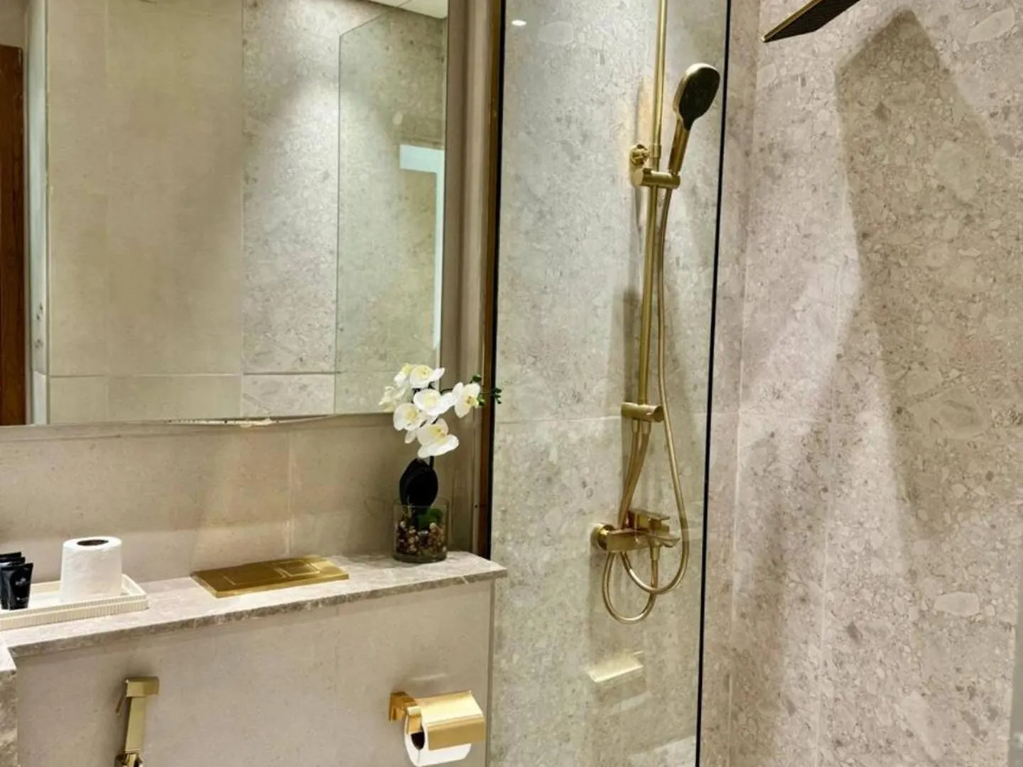 Elegant 1-Bedroom Apartment In Jvc Dubai