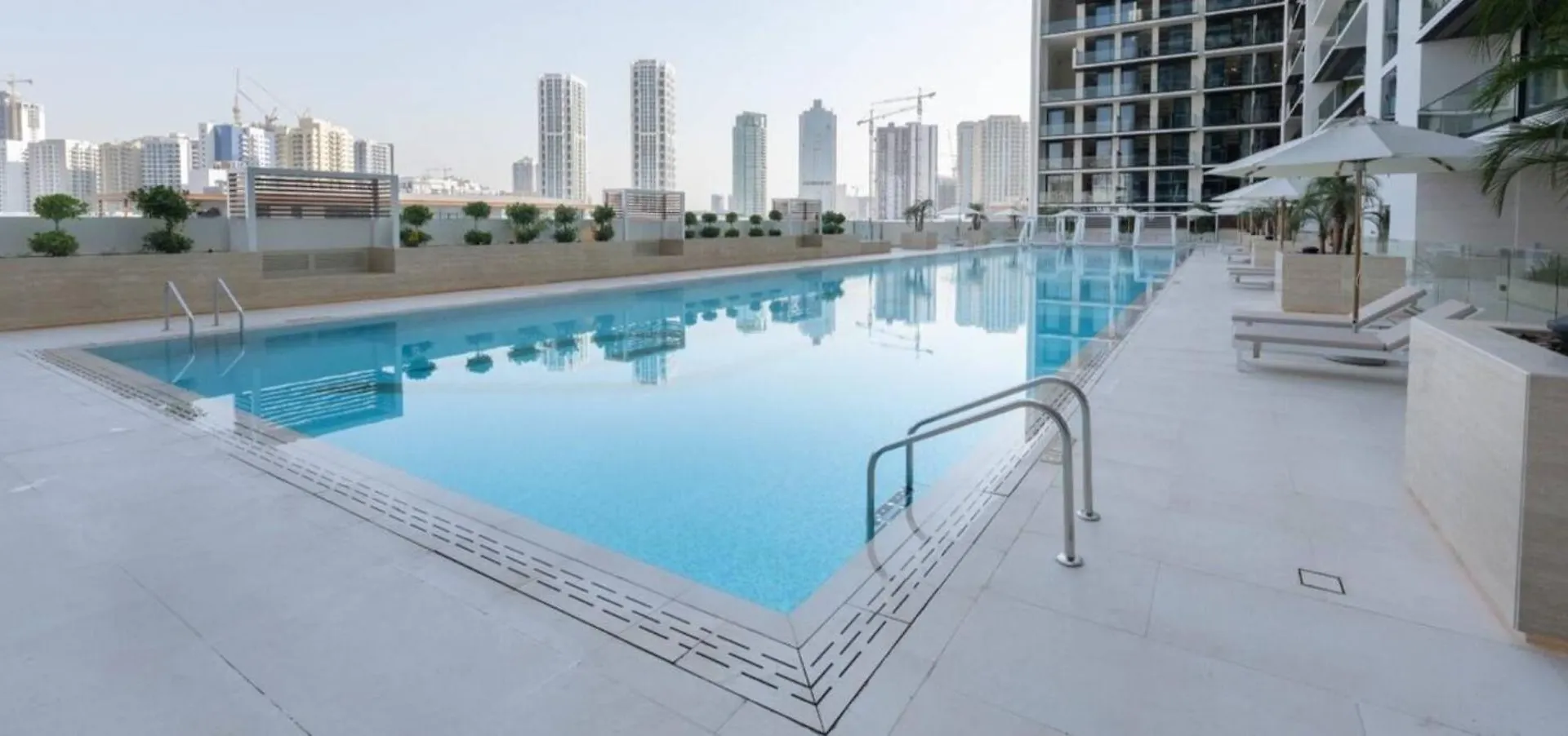 Elegant 1-Bedroom Apartment In Jvc Dubaj